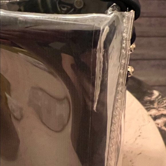 Upcycled Gucci Beauty Shopping Bag - Picture 3 of 10